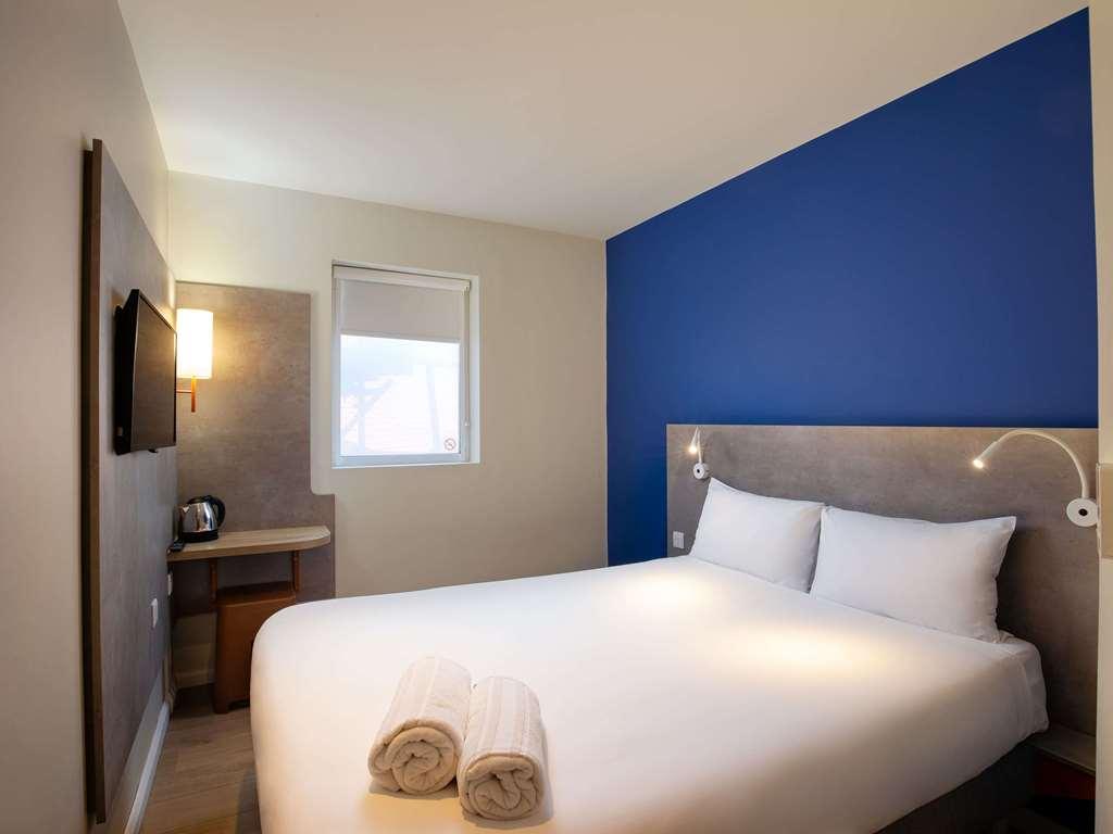 Ibis Budget London Whitechapel - Brick Lane Hotel Стая снимка